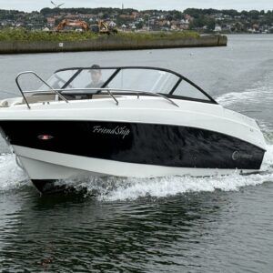 Coaster 600 BR med 150 HK Yamaha og trailer